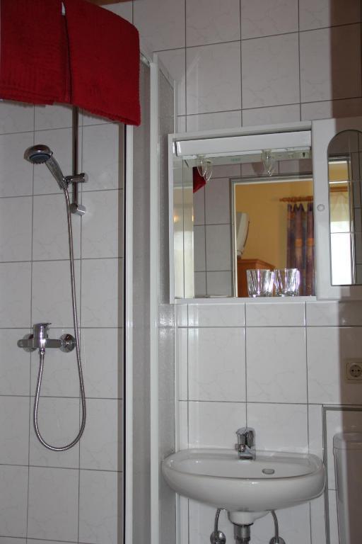 Gasthof-Pension Reidnwirt Baldramsdorf Kamer foto