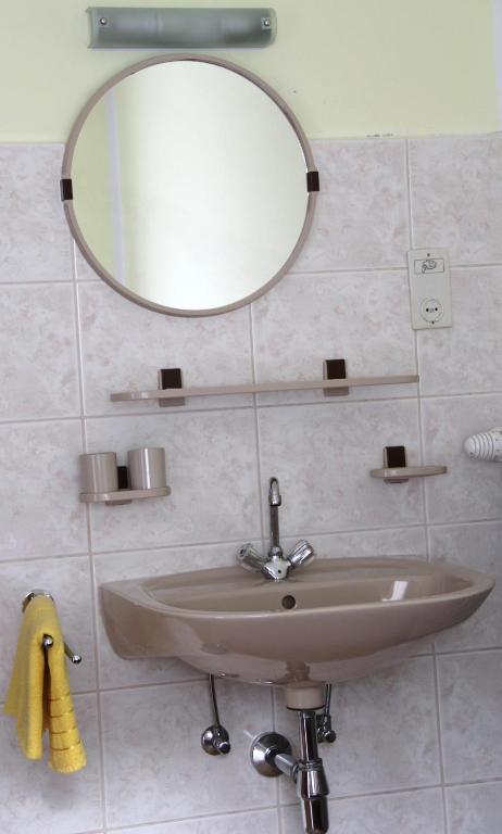 Gasthof-Pension Reidnwirt Baldramsdorf Kamer foto